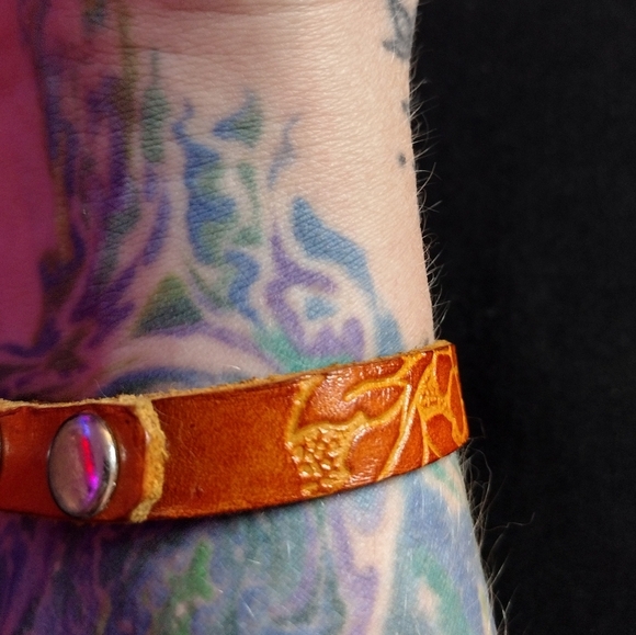 Handcrafted Genuine Leather Owl Bracelet - Picture 4 of 10